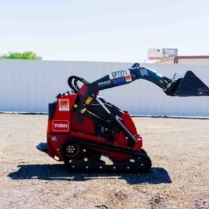 Compact Skid Steer Loaders | Best 8 Features For Purchasing One