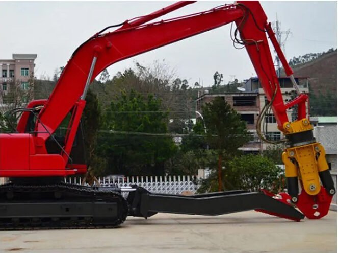 Excavator Tree Shear application 2